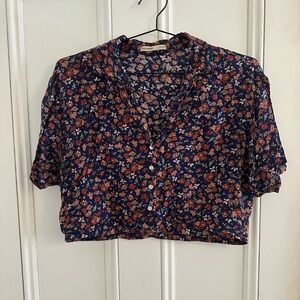 Pull & Bear cropped collared floral blouse